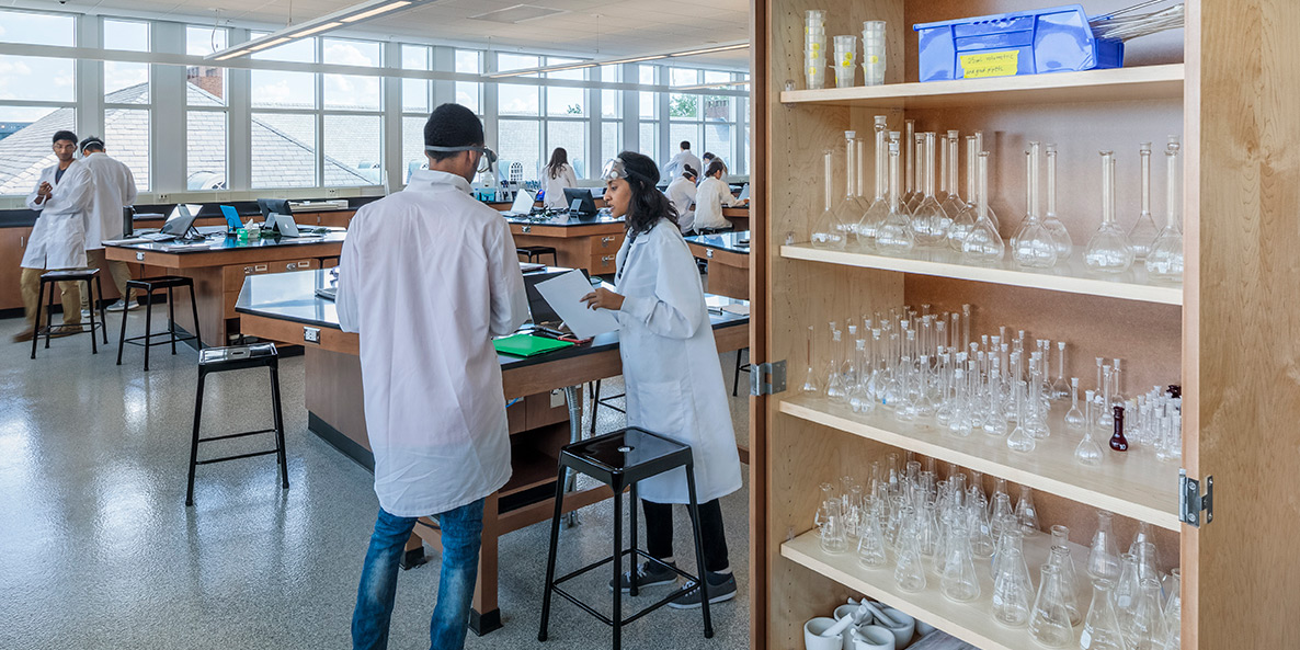 A teaching laboratory in the Edward St. John Learning and Teaching Center