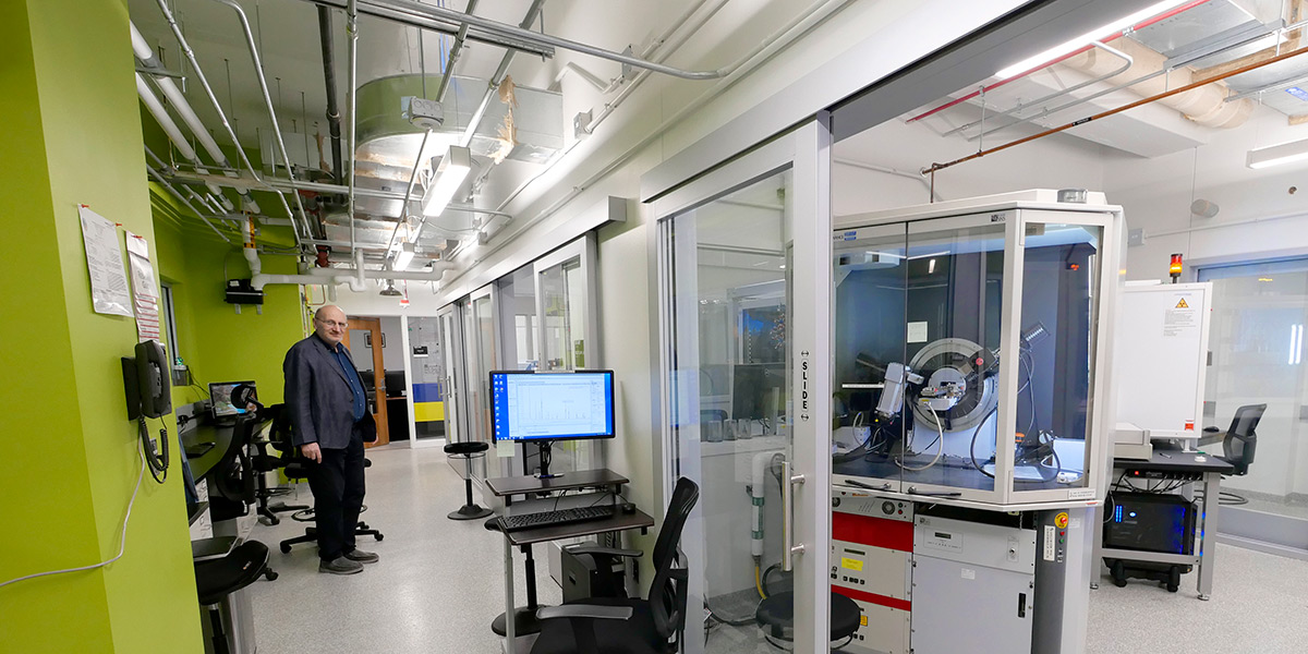 A wide-angle view of one of Chemistry and Biochemistry's new advanced shared research facilities