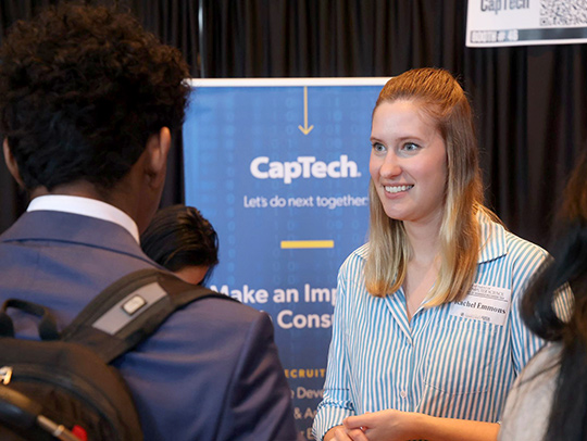 People at the Fall 2025 computer science career fair
